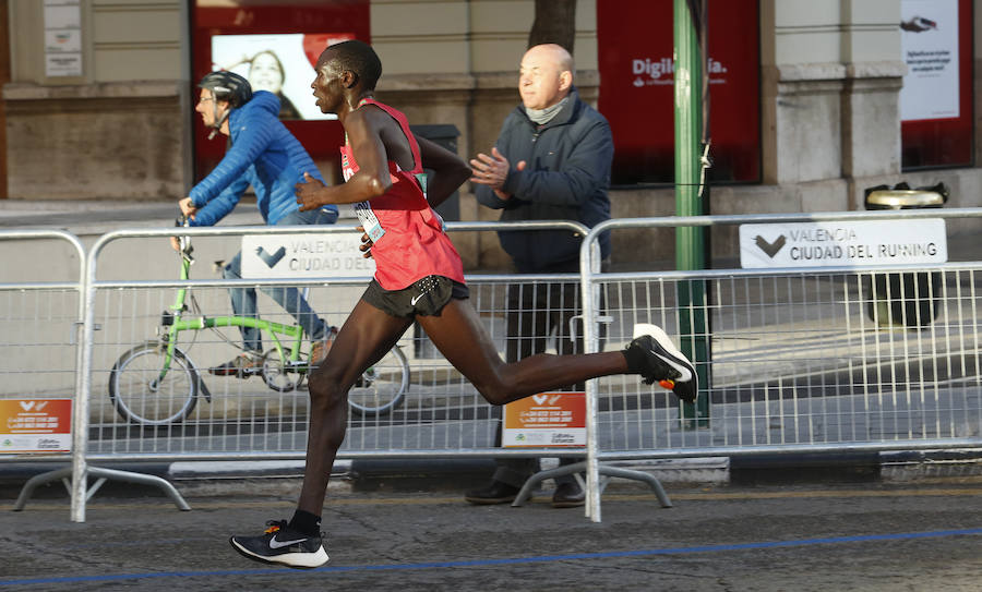 Fotos: Todas las fotos de la carrera Media maratón valencia 2018