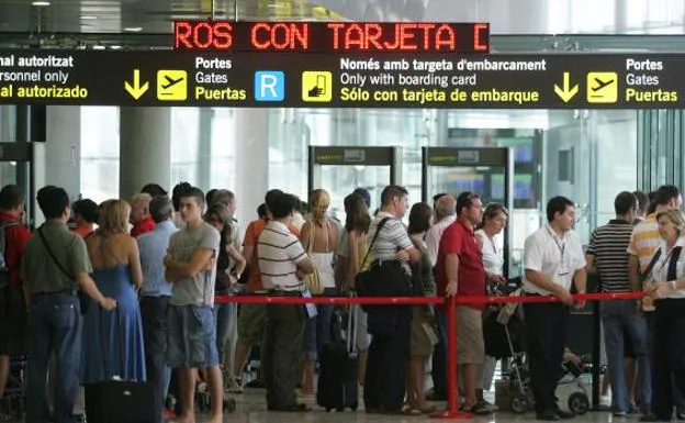 Aeropuerto de Valencia: Salidas, Llegadas, Parking y Como llegar