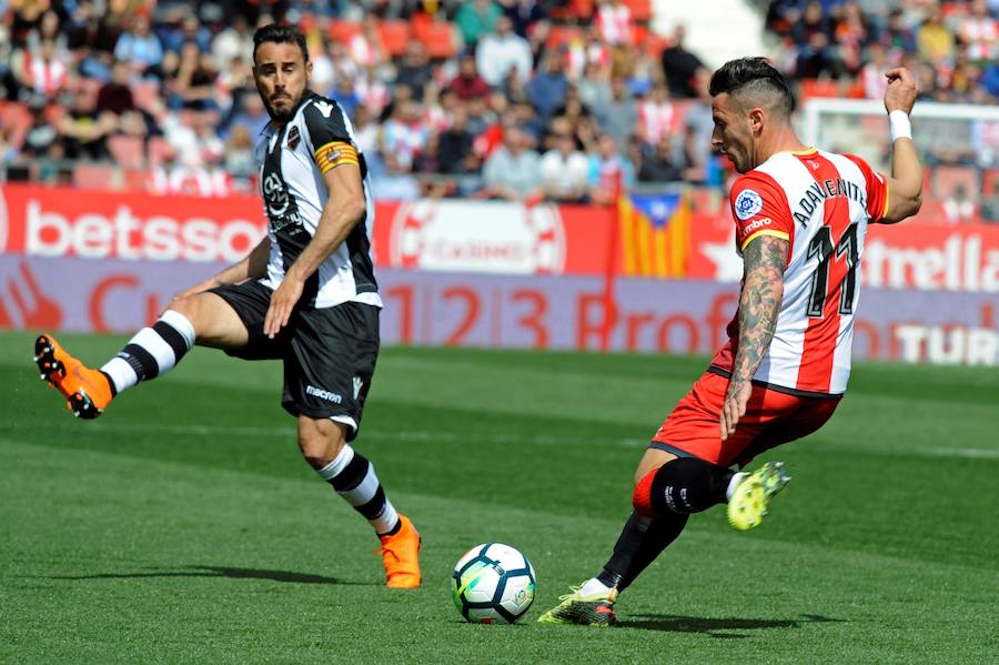 Locales y grantoas empatan a uno después de un partido reñido y con ocasiones claras para ambos equipos. Goles de Granell y Morales