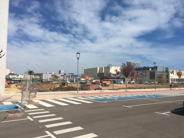 La zona comercial de Alfafar crece y tiene previsto alcanzar el 80% de ocupación
