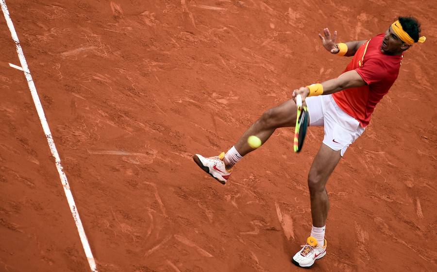 Estas son las imágenes que deja el segundo partido de individuales de la Copa Davis en la plaza de toros de Valencia