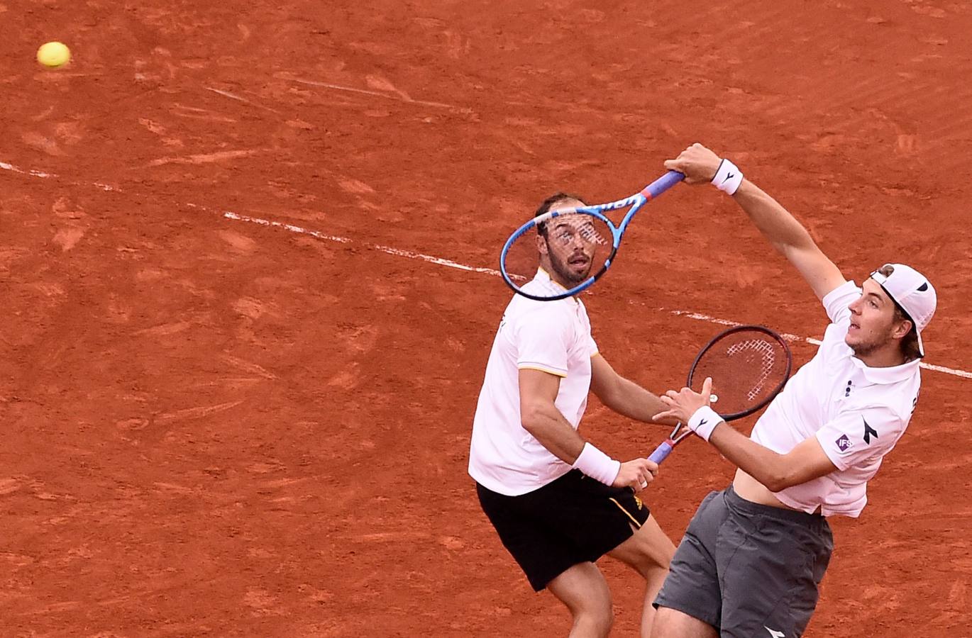 El punto de dobles lo han disputado Feliciano López y Marc López, por parte de España y Jan-Lennard Struff y Tim Puetz, por Alemania. 