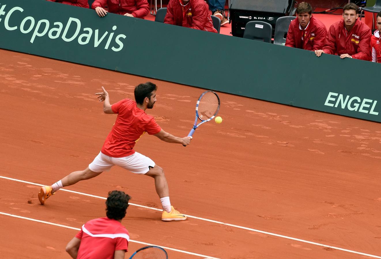 El punto de dobles lo han disputado Feliciano López y Marc López, por parte de España y Jan-Lennard Struff y Tim Puetz, por Alemania. 