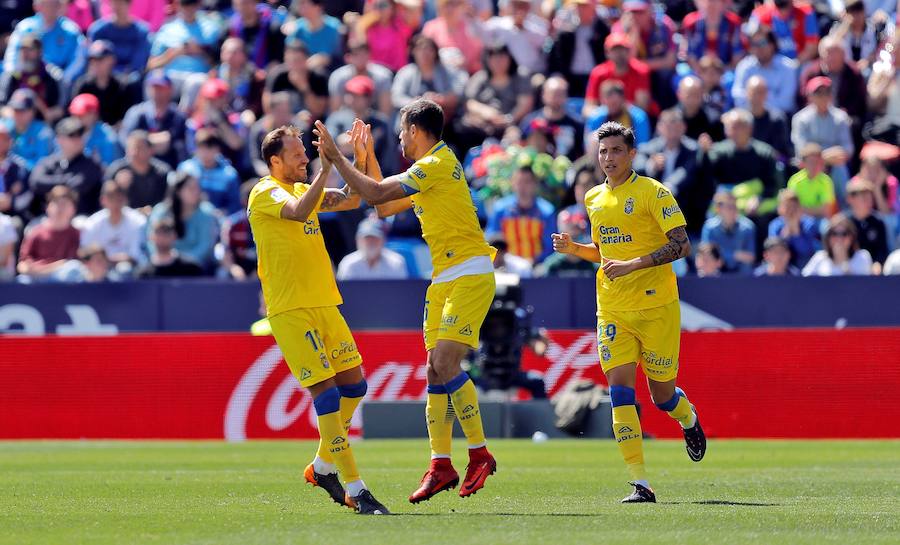 Estas son las mejores imágenes del partido de la jornada 31 de Liga en el Ciutat de València