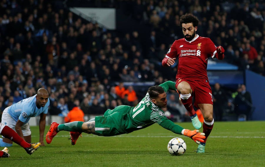 El Liverpool se impone también en el Etihad con tantos de Salah y Firmino para rubricar el pase a semifinales de la Liga de Campeones, tras un encuentro en el que el City se adelantó por mediación de Gabriel Jesús y en el que Mateu Lahoz expulsó a Pep Guardiola tras las protestas del técnico por un gol anulado a Sané. 