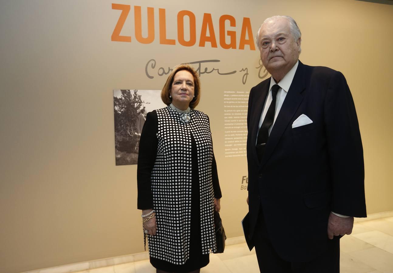 La Fundación Bancaja acoge hasta el próximo mes de agosto la muestra 'Zuloaga. Carácter y emoción', que recorre a través de más de 60 lienzos, una veintena de ellos inéditos, la trayectoria de este pintor clave de finales del siglo XIX y principios del XX, desde que con 18 años llegara a París para formarse hasta su fallecimiento en 1945, gracias a la colaboración de 29 prestadores.