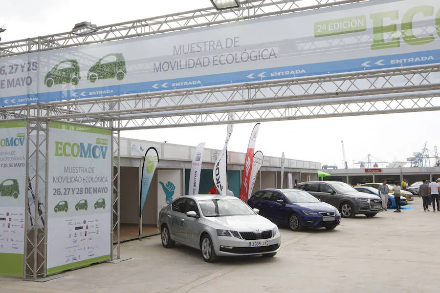 La segunda edición de la muestra de vehículos ecológicos Ecomov, tuvo lugar en la Marina de Valencia
