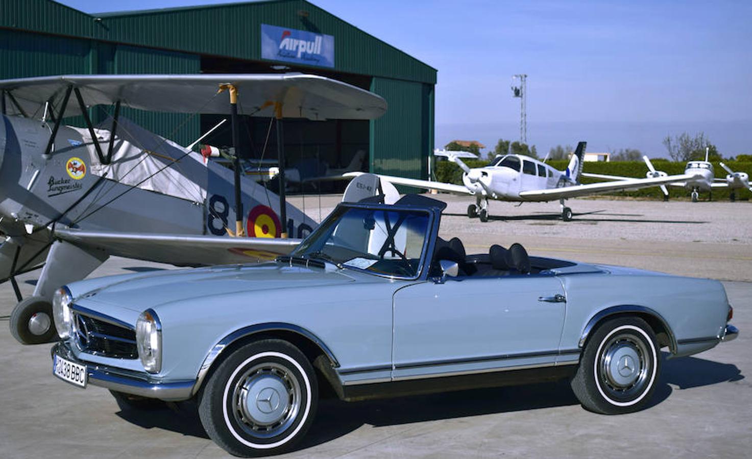 El club Horta Classics realizó el pasado fin de semana el V Encuentro de Amigos del Motor Clásico en el Aeródromo de Requena, en colaboración con Aeródromo de Requena y Club Aéreo Valencia, y la Fundación Aérea de la Comunidad Valenciana. Una colección de coches con un mínimo de 25 años de antigüedad, donde el Fiat Topolin de 1941 encabezó la lista. 