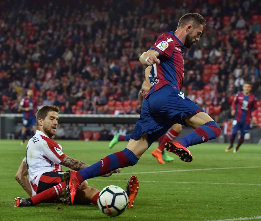 Estas son las imágenes que deja el paso del conjunto granota por San Mamés en el partido de la jornada 34 de la Liga