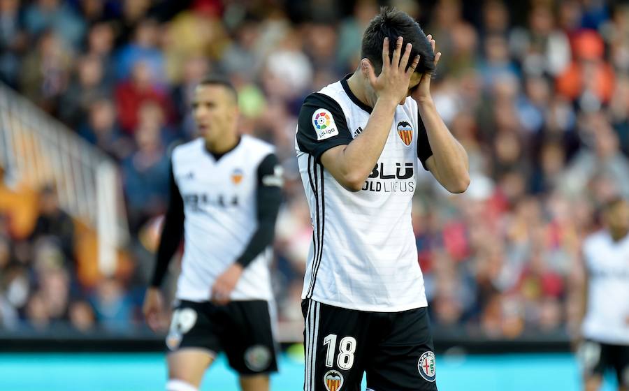 Estas son las mejores imágenes del partido de la jornada 35 de la Liga en Mestalla