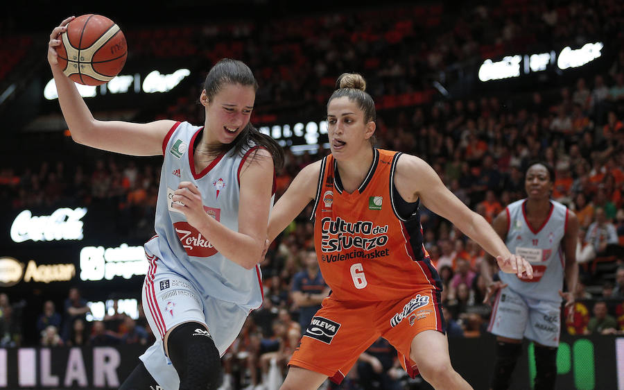 Fotos: El Valencia Basket femenino consigue el ascenso a la primera división