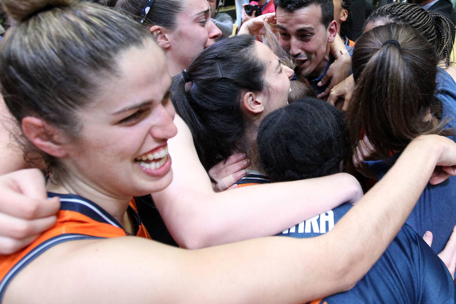 Fotos: El Valencia Basket femenino consigue el ascenso a la primera división