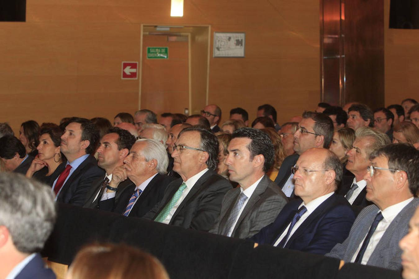 Fotos: La asamblea de la CEV, en el Salón de actos Fundación Bancaixa