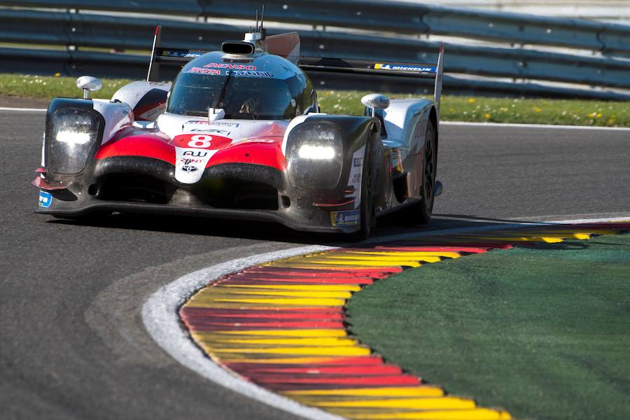 El asturiano ha marcado otro hito en su carrera al imponerse en la prueba del Mundial de Resistencia con el coche 8 del Toyota Gazoo Racing, pilotado junto a Kazuki Nakajima y Sebastien Buemi. 