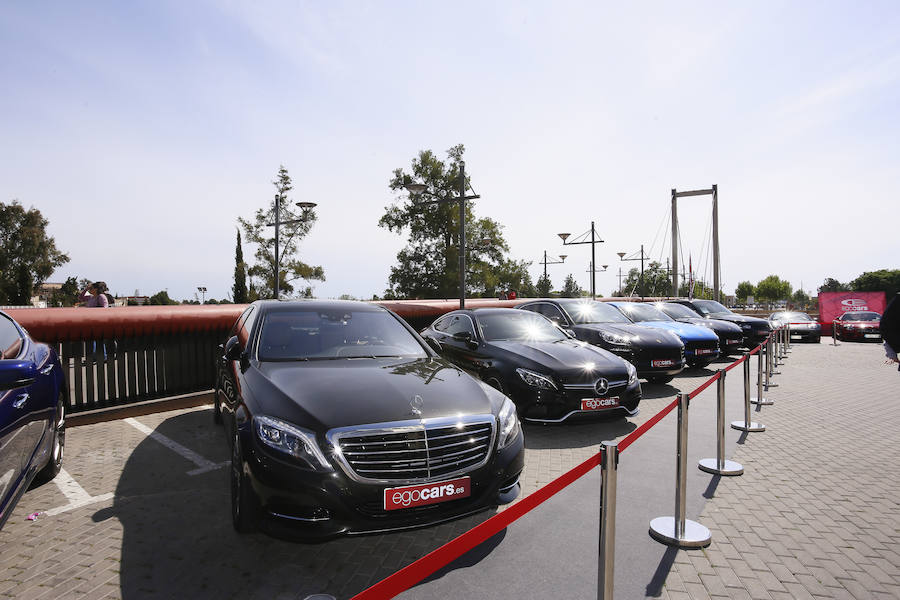 Este fin de semana se celebra en Gandía la Fira del Motor, con más de treinta concesionarios y doscientos coches en venta en las calles de la capital de la safor