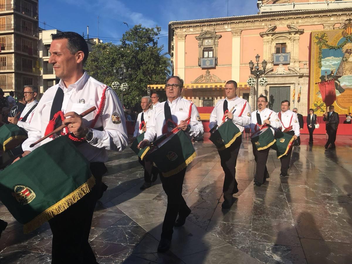 Valencia ha vivido este domingo otro emotivo acto de fervor hacia la Mare de Déu en la tracional Procesión.