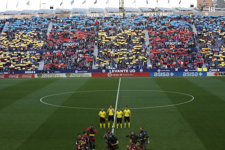 Estas son las mejores imágenes que deja el partido de la penúltima jornada de la Liga, último de los granotas en el Ciutat de València