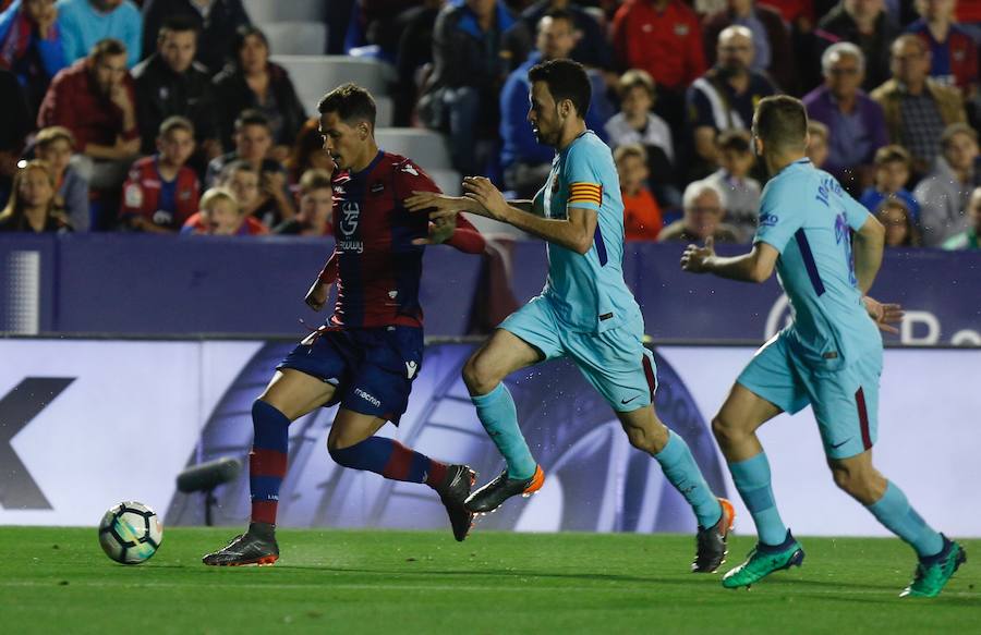 Estas son las mejores imágenes que deja el partido de la penúltima jornada de la Liga, último de los granotas en el Ciutat de València