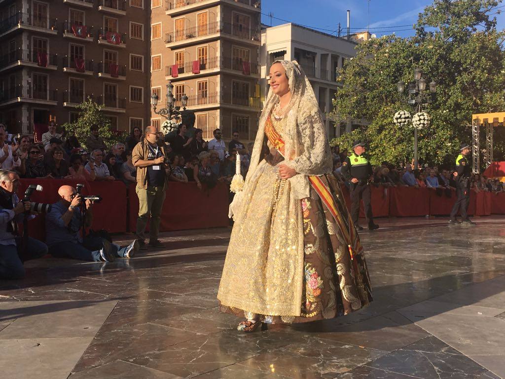 Valencia ha vivido este domingo otro emotivo acto de fervor hacia la Mare de Déu en la tracional Procesión.