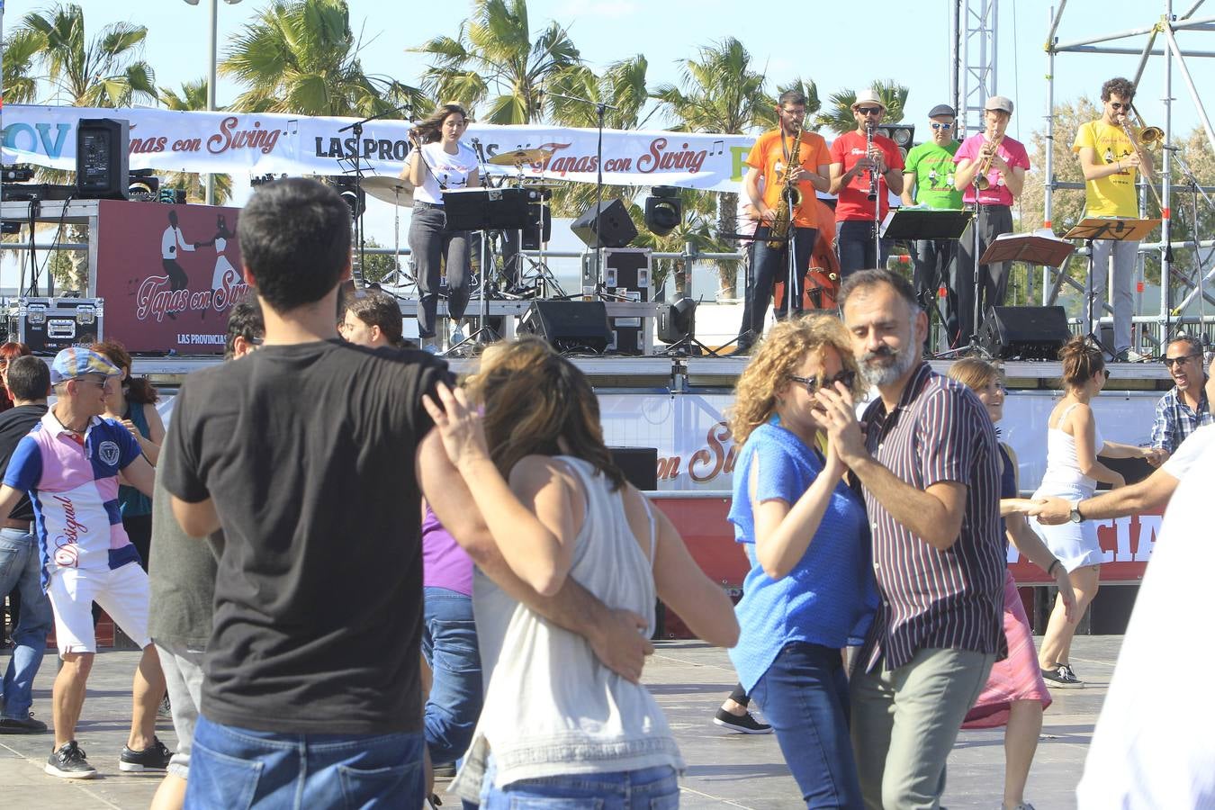 Fotos: Animada feria Tapas con Swing 2018 en la Marina de Valencia