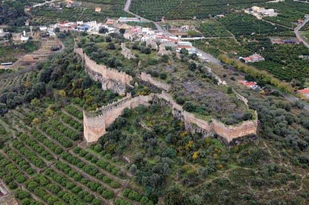 Imagen aérea del castillo de Corbera. 