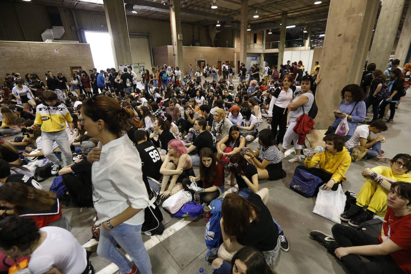 Feria Valencia acoge un año más a todos los amantes del manga, anime y cultura japonesa gracias a la celebración del Salón del Manga, a partir de este sábado, 19 de mayo. Durante dos días, los asistentes podrán disfrutar de actividades como concursos para 'cosplayers', karaoke, conciertos y sesiones de artes marciales.