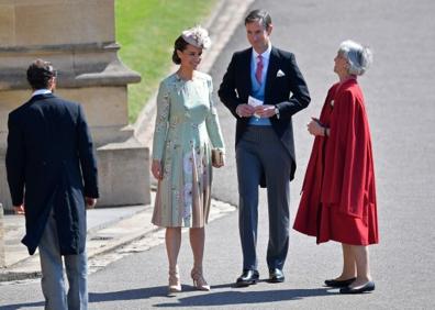 Imagen secundaria 1 - Pippa Midletton a su entrada a la iglesia.