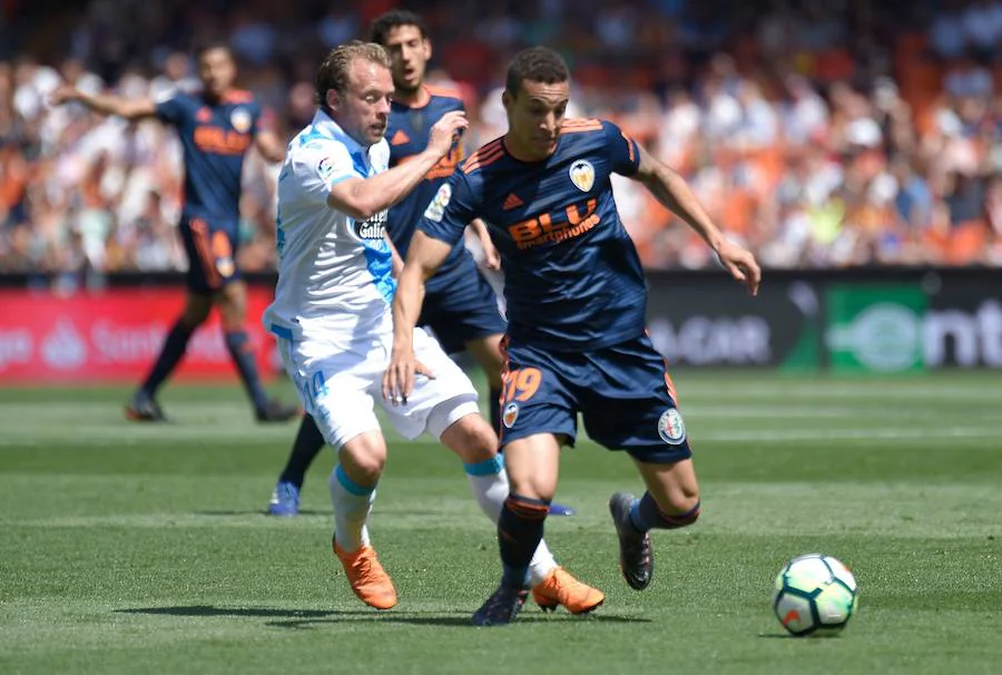 Estas son las mejores fotos que deja el último partido de la temporada en Mestalla