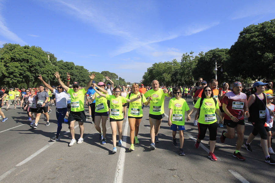 Fotos: Búscate en la Volta a Peu de Valencia