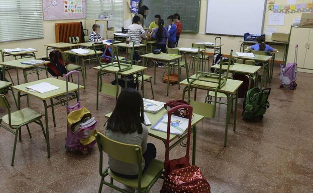 Acuerdan una nueva jornada festiva para los colegios españoles