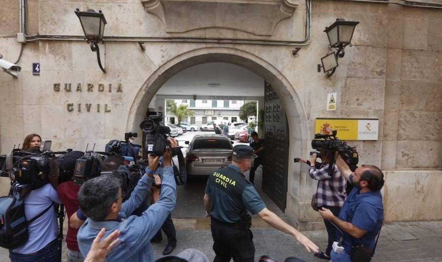 Zaplana, trasladado este jueves en un vehículo camuflado de la UCO de la Guardia Civil a la Comandancia de Valencia, procedente de Madrid, antes de pasar ante la juez en la Ciudad de la Justicia.