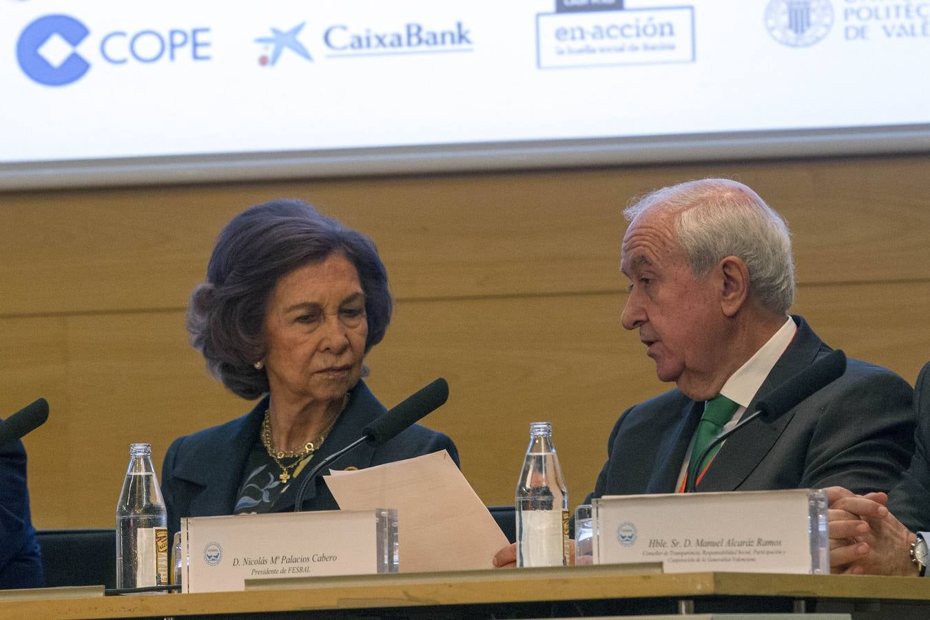 La Reina Emérita Doña Sofía ha inaugurado esta mañana el 23 Congreso Nacional de Bancos de Alimentos que, entre ayer y mañana, se celebra en la ciudad de Valencia. 