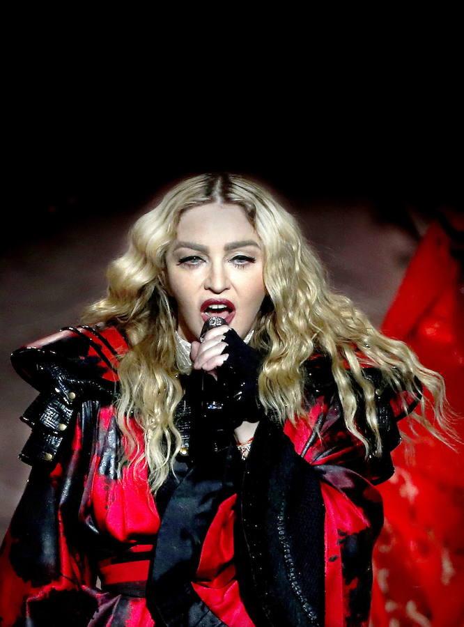 Madonna | Otra de las reinas del derroche muestra una fidelidad extrema a sus amigas. Cada vez que pisa la tienda de Stella McCartney gasta no menos de 60.000 euros.