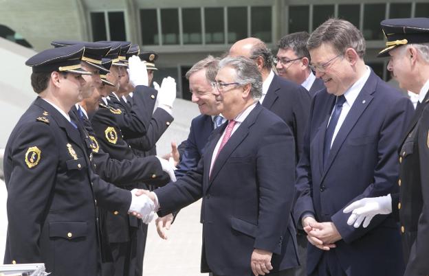 El Gobierno renueva el convenio de la Policía Autonómica y aumentará la plantilla