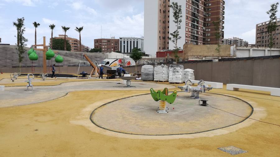 Fotos: El Jardín de los Niños del Parque Central de Valencia