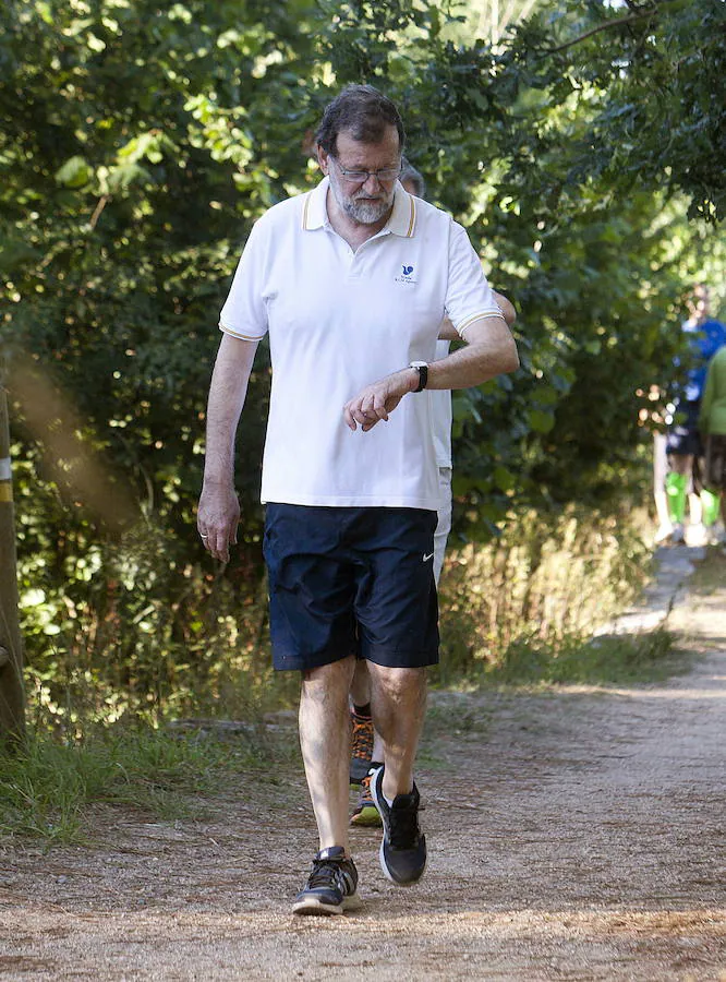 El deporte nunca ha faltado en el día a día de Mariano Rajoy. Habitual era esta imagen tanto en Madrid, como en sus jornadas de vacaciones e incluso en viajes internacionales.