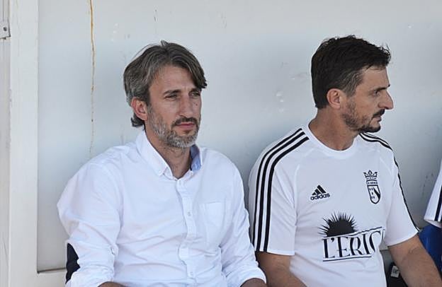 Juan Carlos Signes deja de ser entrenador del CD Dénia para la próxima