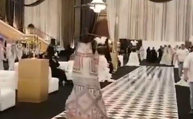 Drones sustituyen a modelos de pasarela en Arabia Saudí