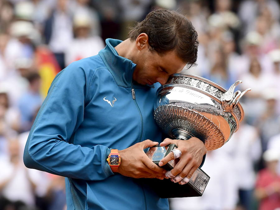 2018. Ante el austríaco Dominic Thiem, Nadal volvió a ser una apisonadora (6-4, 6-3 y 6-2) y conquistó por undécima vez la Copa de los Mosqueteros. 