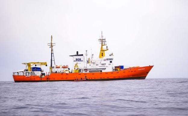 Barco 'Aquarius'.