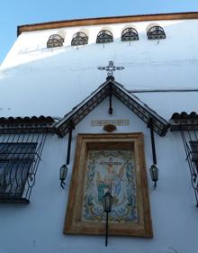 Imagen secundaria 2 - Fachadas de casas solariegas de Albaida, y algunos azulejos devocionales.