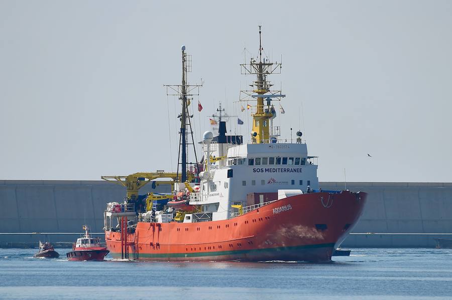 Fotos: La flotilla del Aquarius llega a Valencia