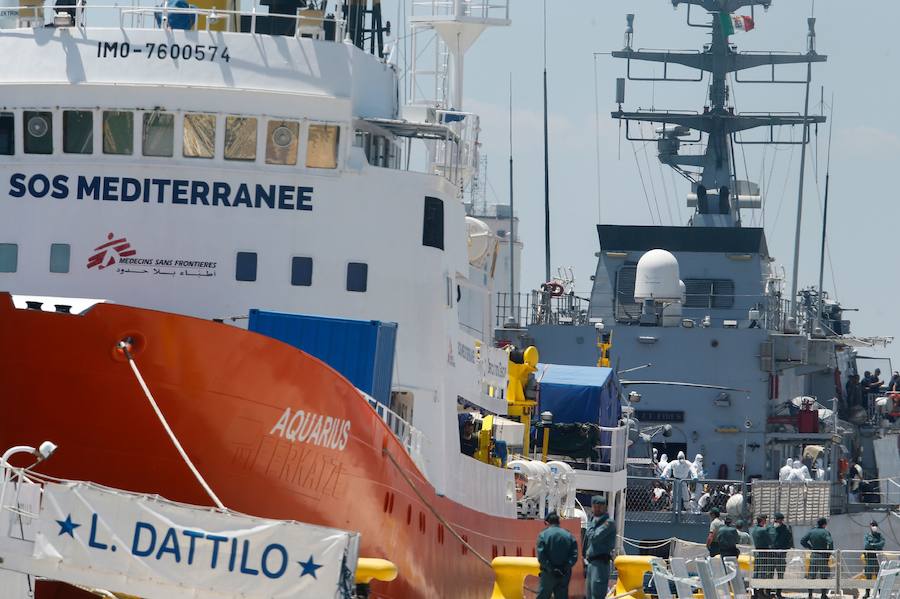 Fotos: La flotilla del Aquarius llega a Valencia