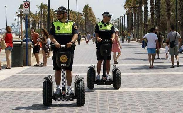 La Policía Local de Valencia prevé 50 plazas de agentes más en la oferta de empleo de este año