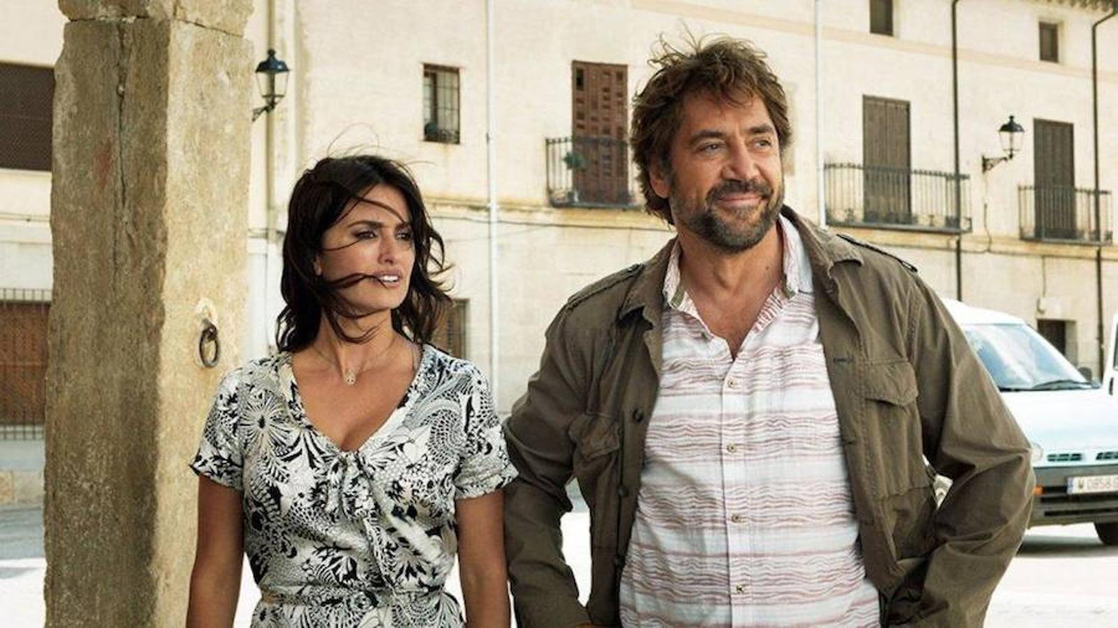 TODOS LO SABEN | ¿Cuándo se estrena?: 14 de septiembre -- Director: Asghar Farhadi -- Reparto: Penélope Cruz, Javier Bardem, Ricardo Darín, Eduard Fernández, Inma Cuesta y Bárbara Lennie -- Sinopsis: Laura viaja con su familia desde Buenos Aires a su pueblo natal en España para una celebración. Lo que iba a ser una breve visita familiar se verá trastocada por unos acontecimientos imprevistos, que cambiarán por completo las vidas de los implicados. Ver el tráiler completo,  aquí .