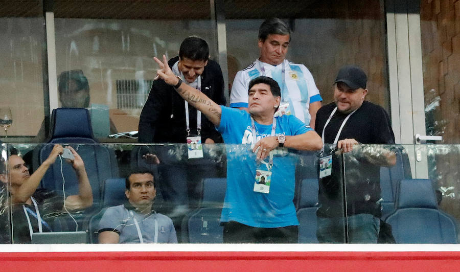 Fotos: El &#039;show&#039; de Maradona en el Nigeria-Argentina