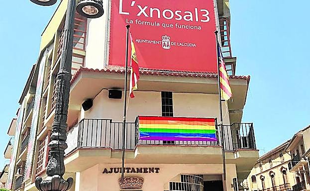Fachada del ayuntamiento de l’Alcúdia.