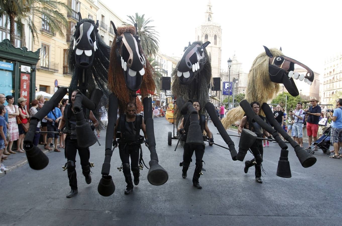 Fotos: Empieza la Feria de Julio 2018 con desfile, pólvora y color