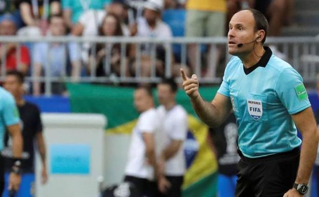 Mateu Lahoz, durante el Mundial. 