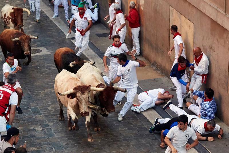 Dos minutos y 33 segundos ha durado este tercer encierro. Rápido y limpio